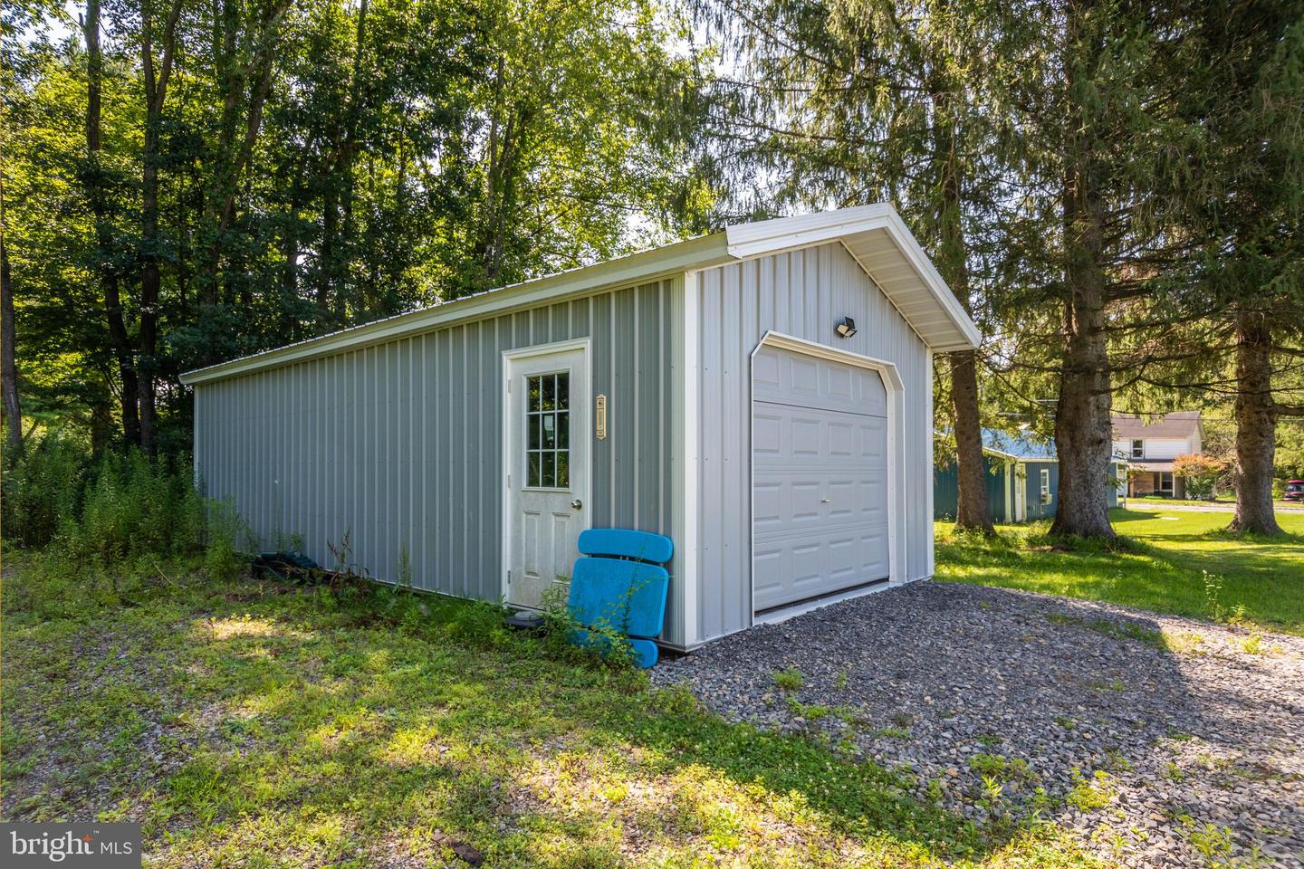 40 Sunshine Property Photo 10