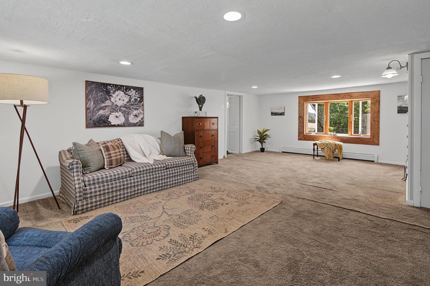 40 Sunshine Property Photo 19
