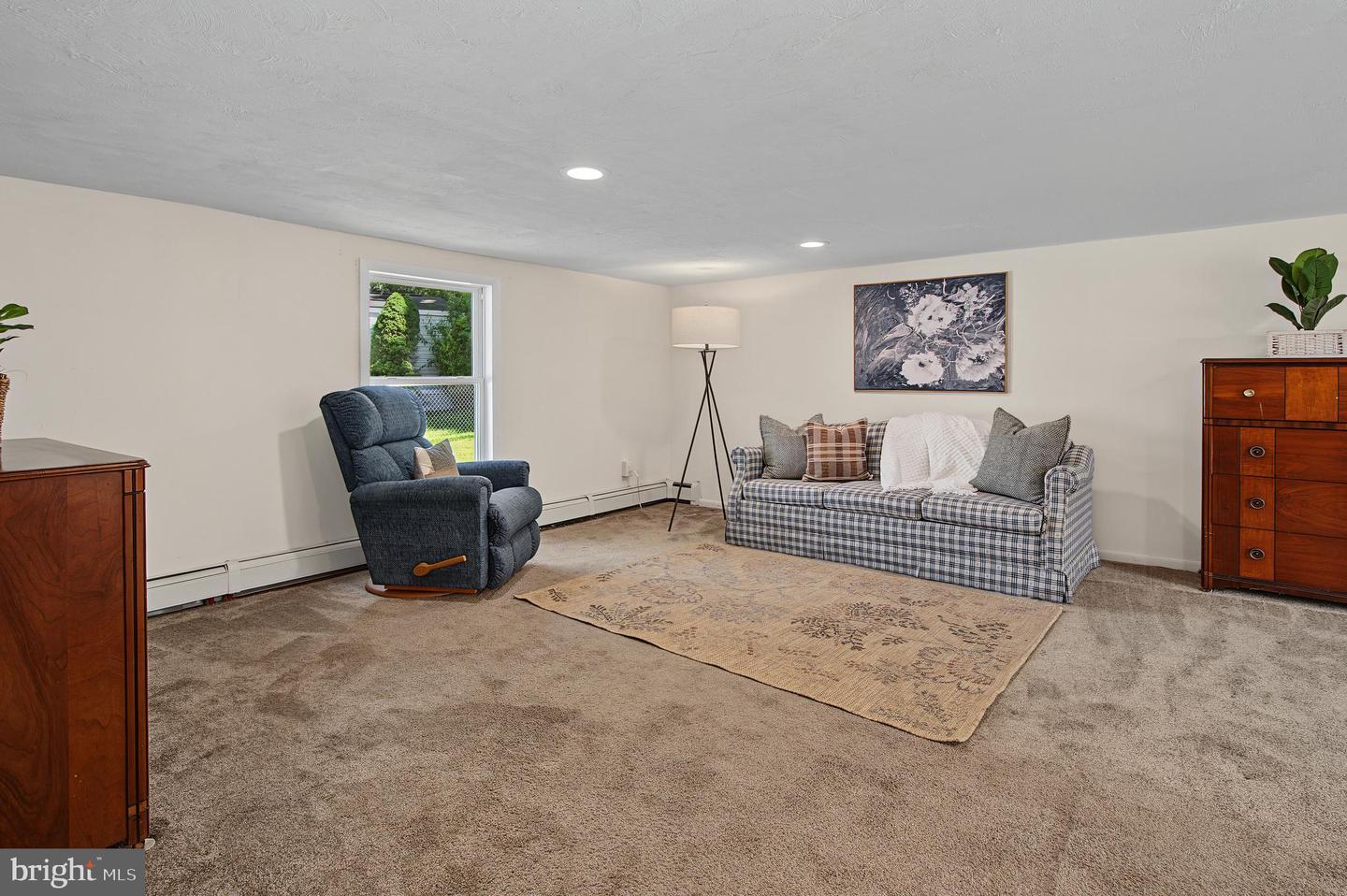 40 Sunshine Property Photo 21