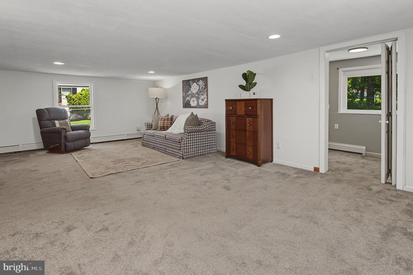 40 Sunshine Property Photo 23