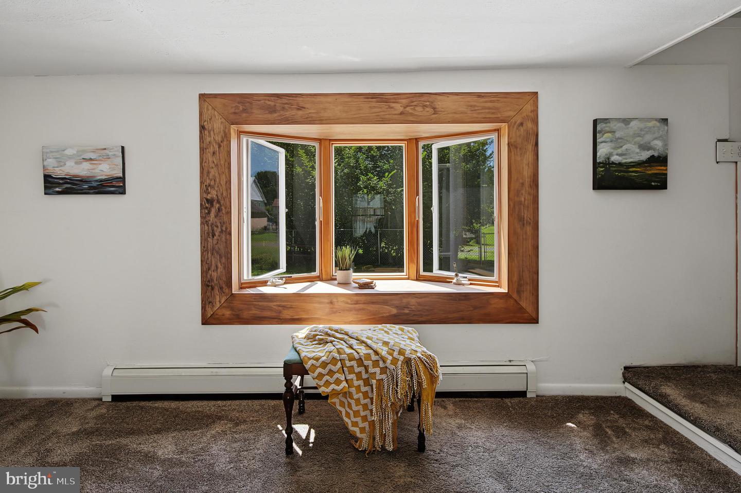 40 Sunshine Property Photo 24