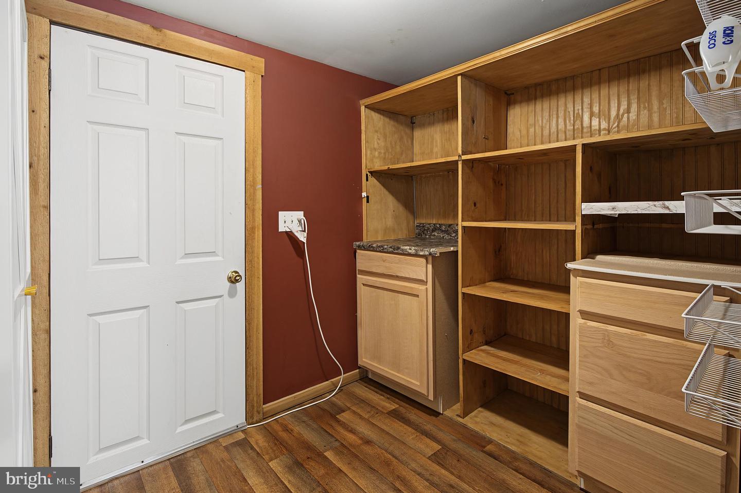 40 Sunshine Property Photo 25