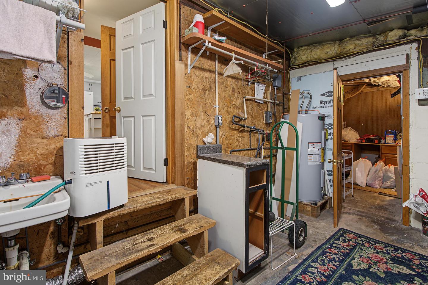 40 Sunshine Property Photo 29
