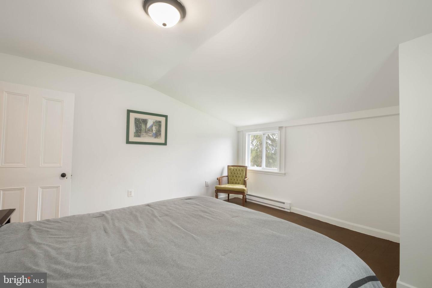 615 E Oak St Property Photo 20