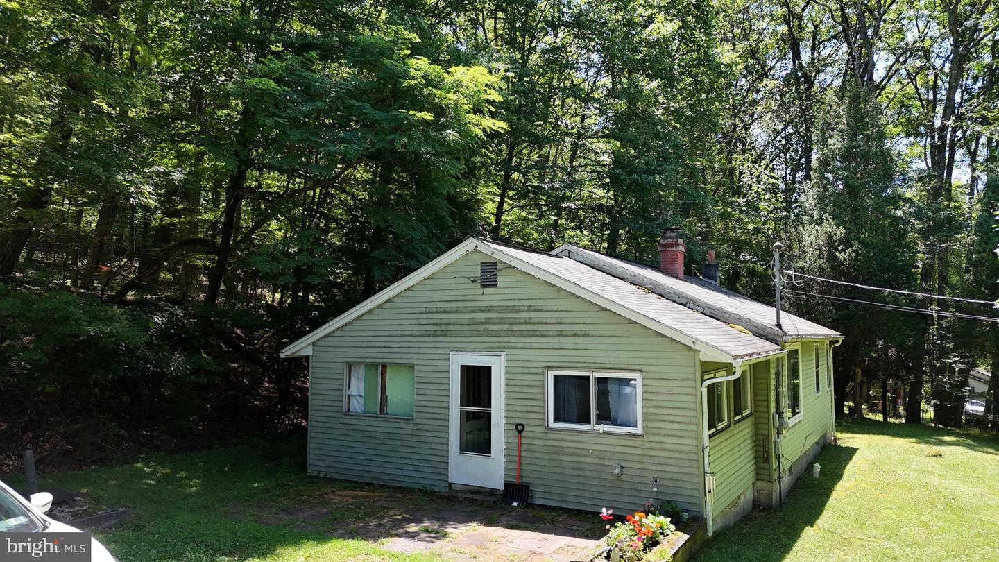522 Gravelly Run Rd Property Photo 4