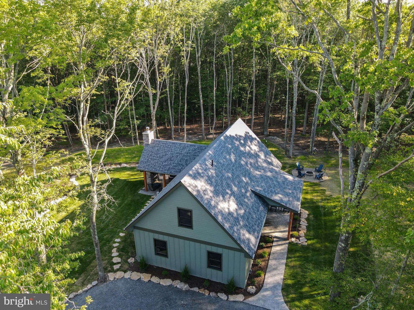 15 Byran Dr Property Photo 1