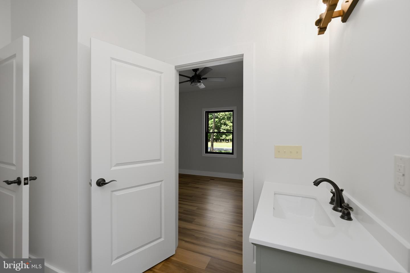 15 Byran Dr Property Photo 26