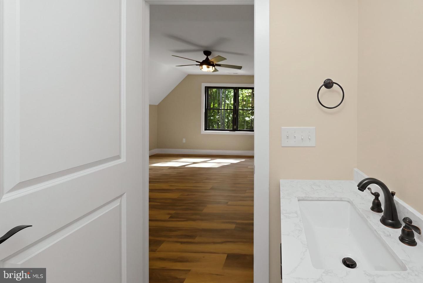 15 Byran Dr Property Photo 45