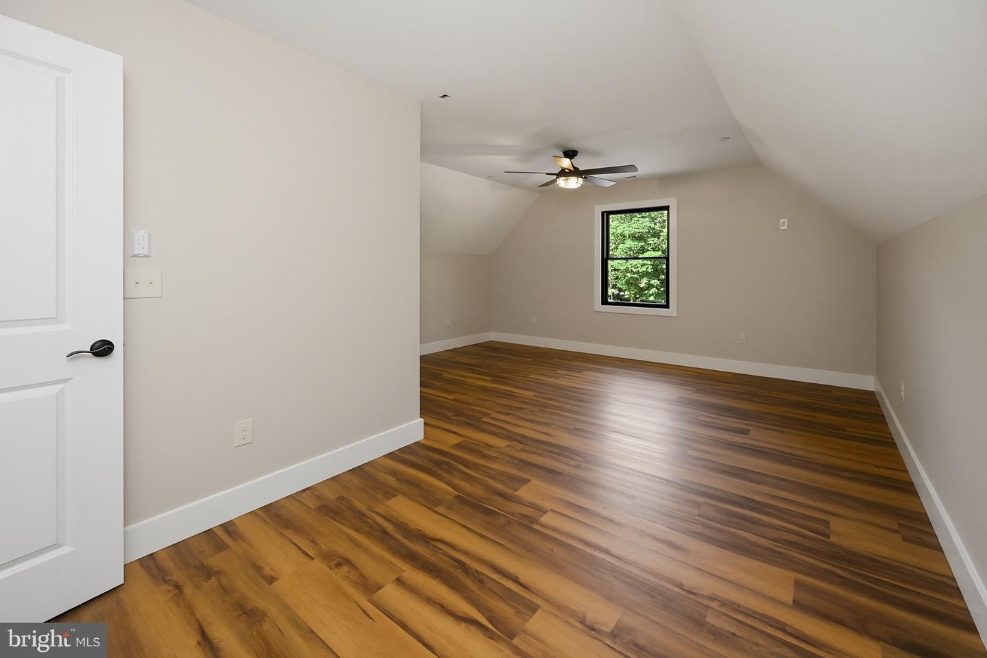 15 Byran Dr Property Photo 47