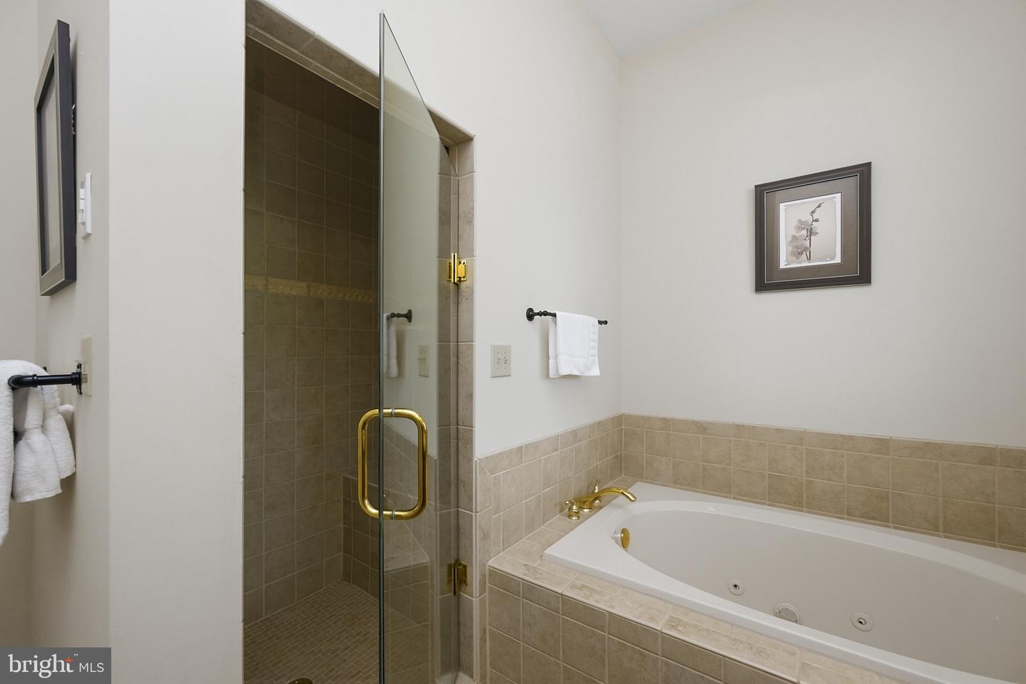 14 Stilwater Dr Property Photo 35