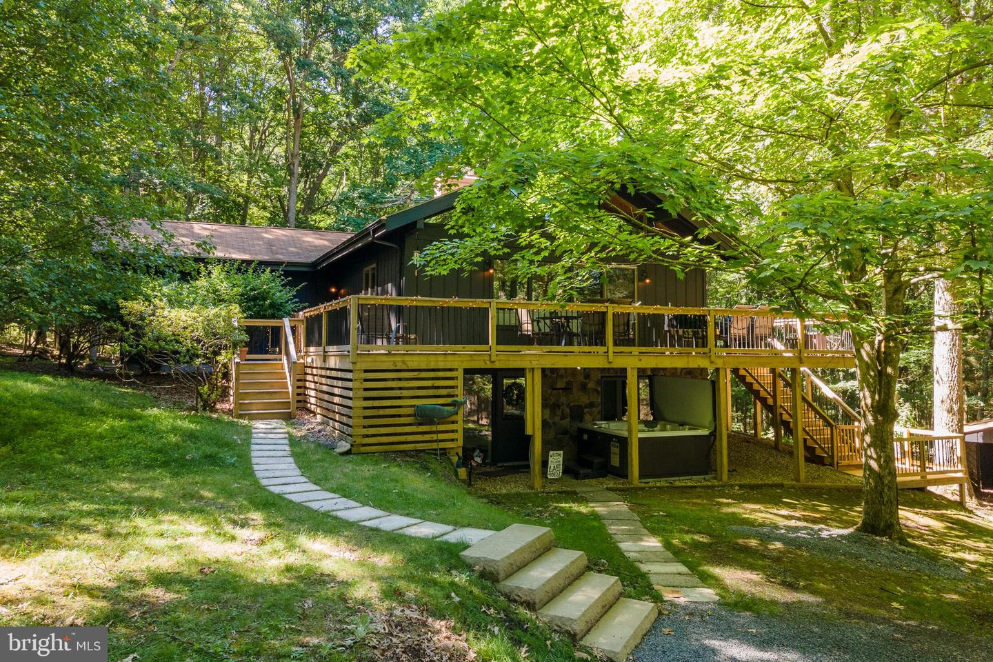106 Lodge Cir Property Photo 5