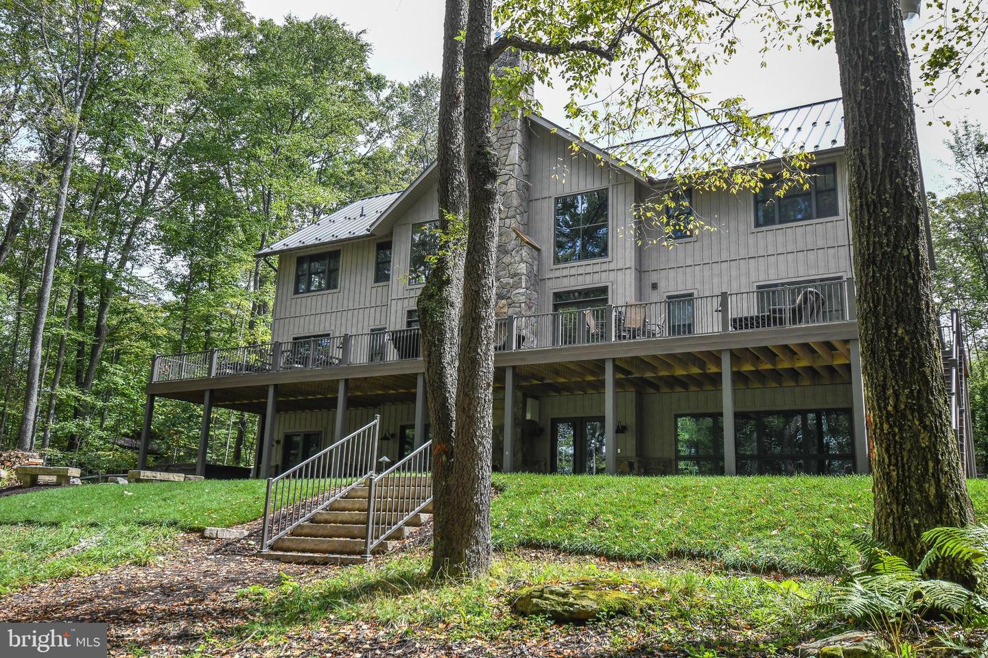 1131 Lake Shore Dr Property Photo 10