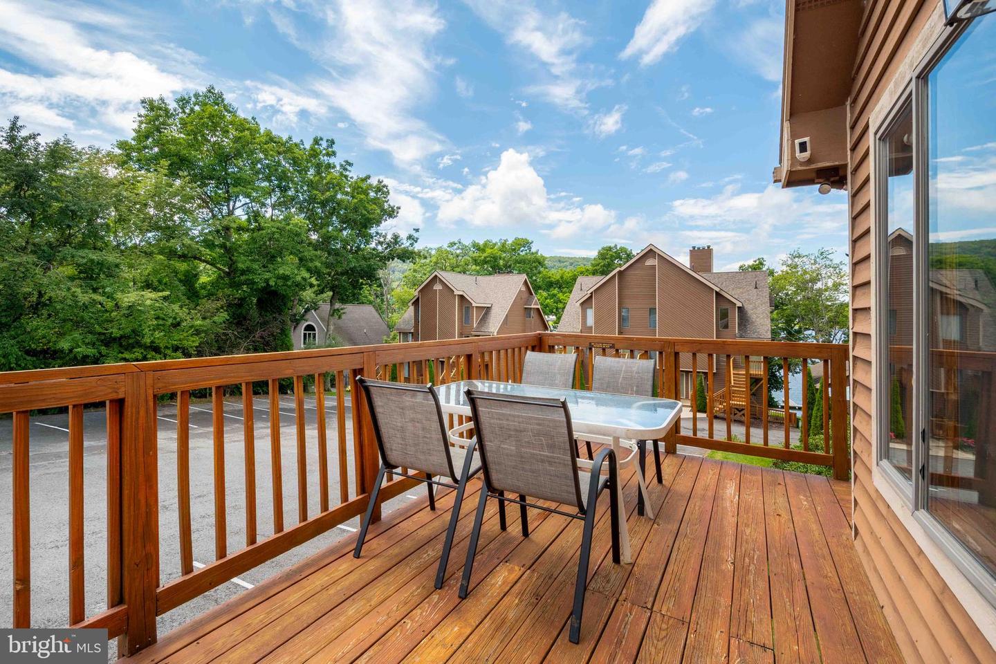 1 Hartwood Dr #1 Property Photo 15