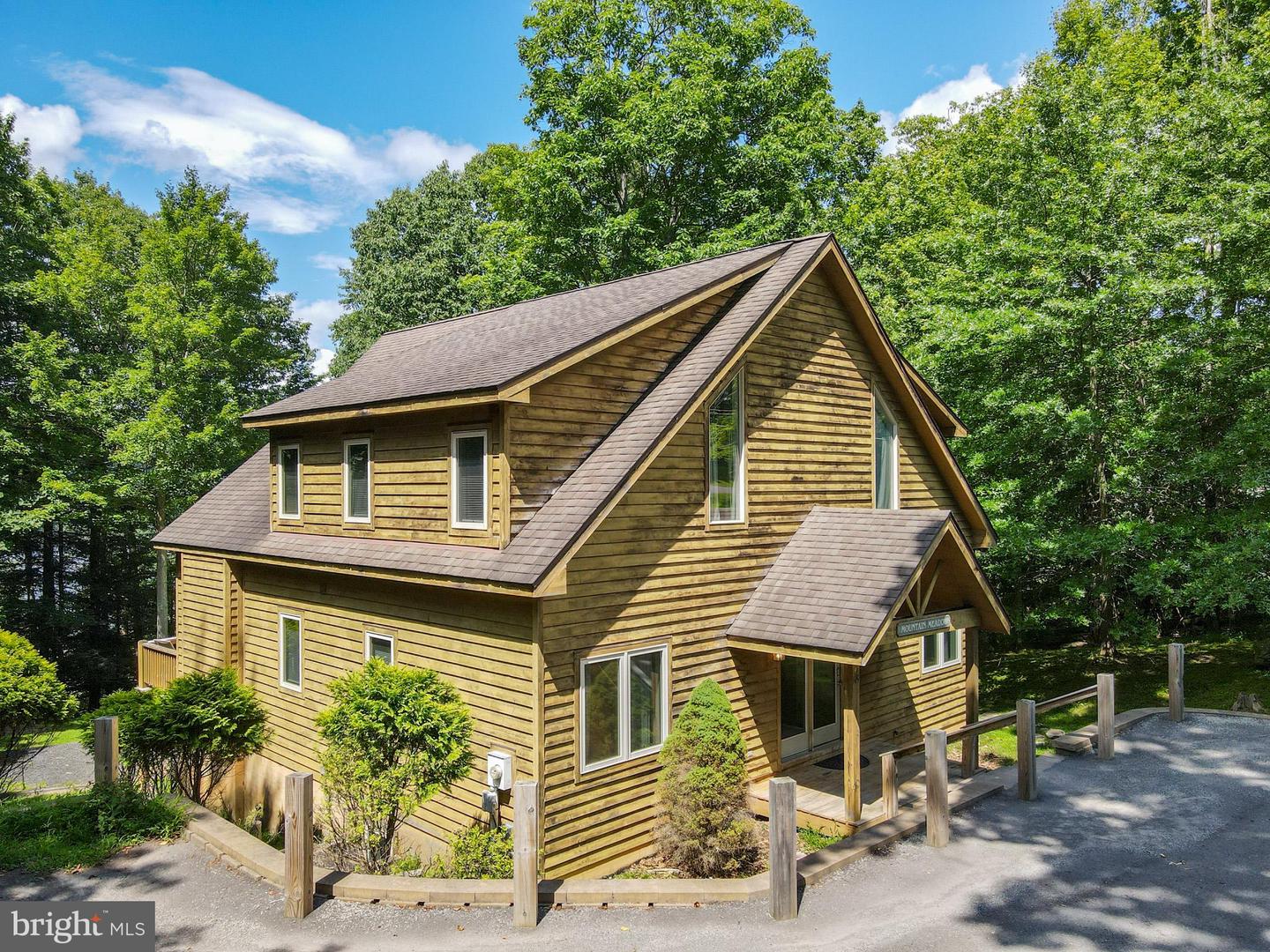 18 Mountainside Ct Property Photo 3