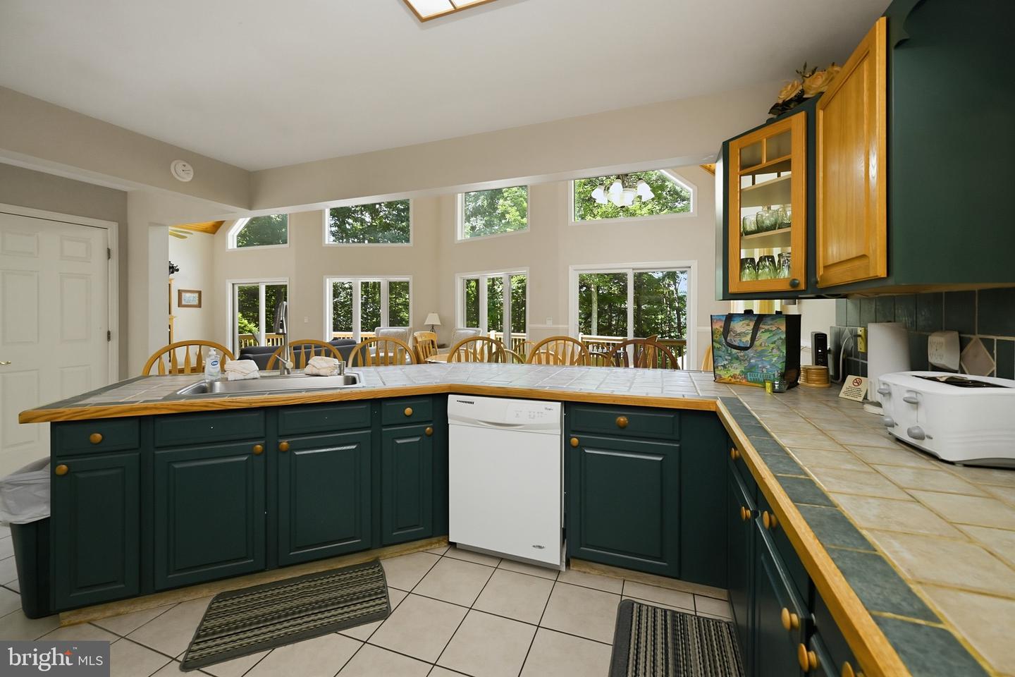 18 Mountainside Ct Property Photo 8