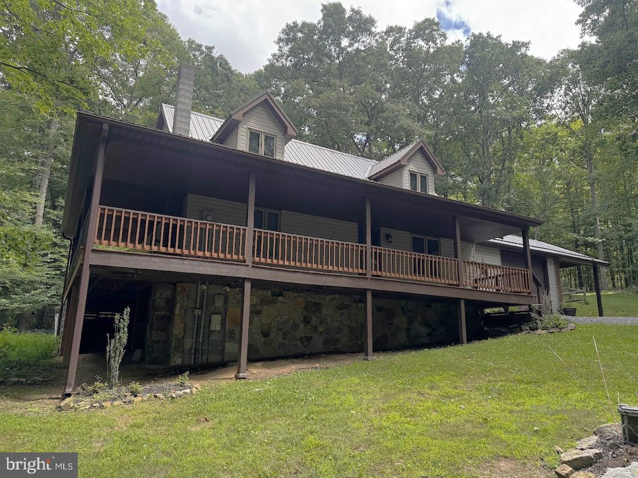 18948 Garrett Hwy Property Photo 7