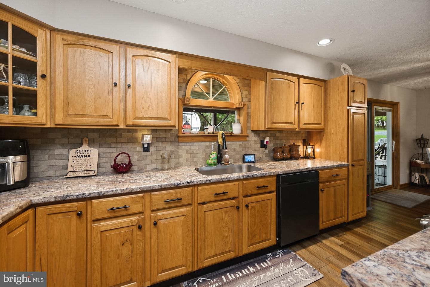 6467 Sang Run Rd Property Photo 13