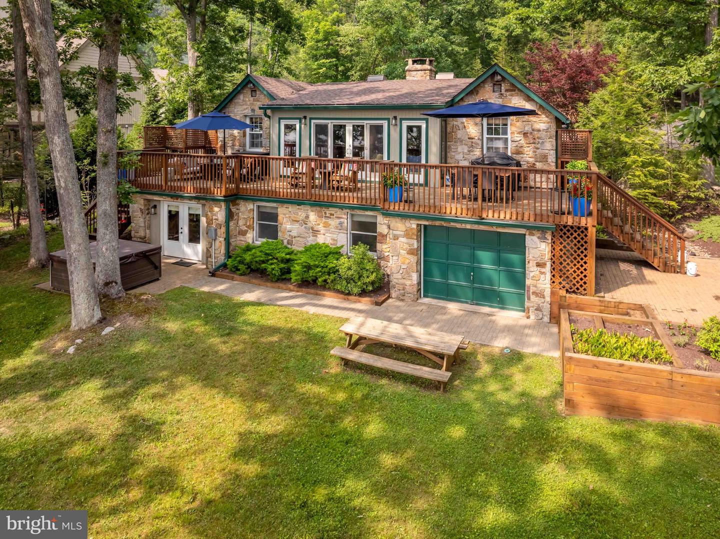1106 Rock Lodge Rd Property Photo 1