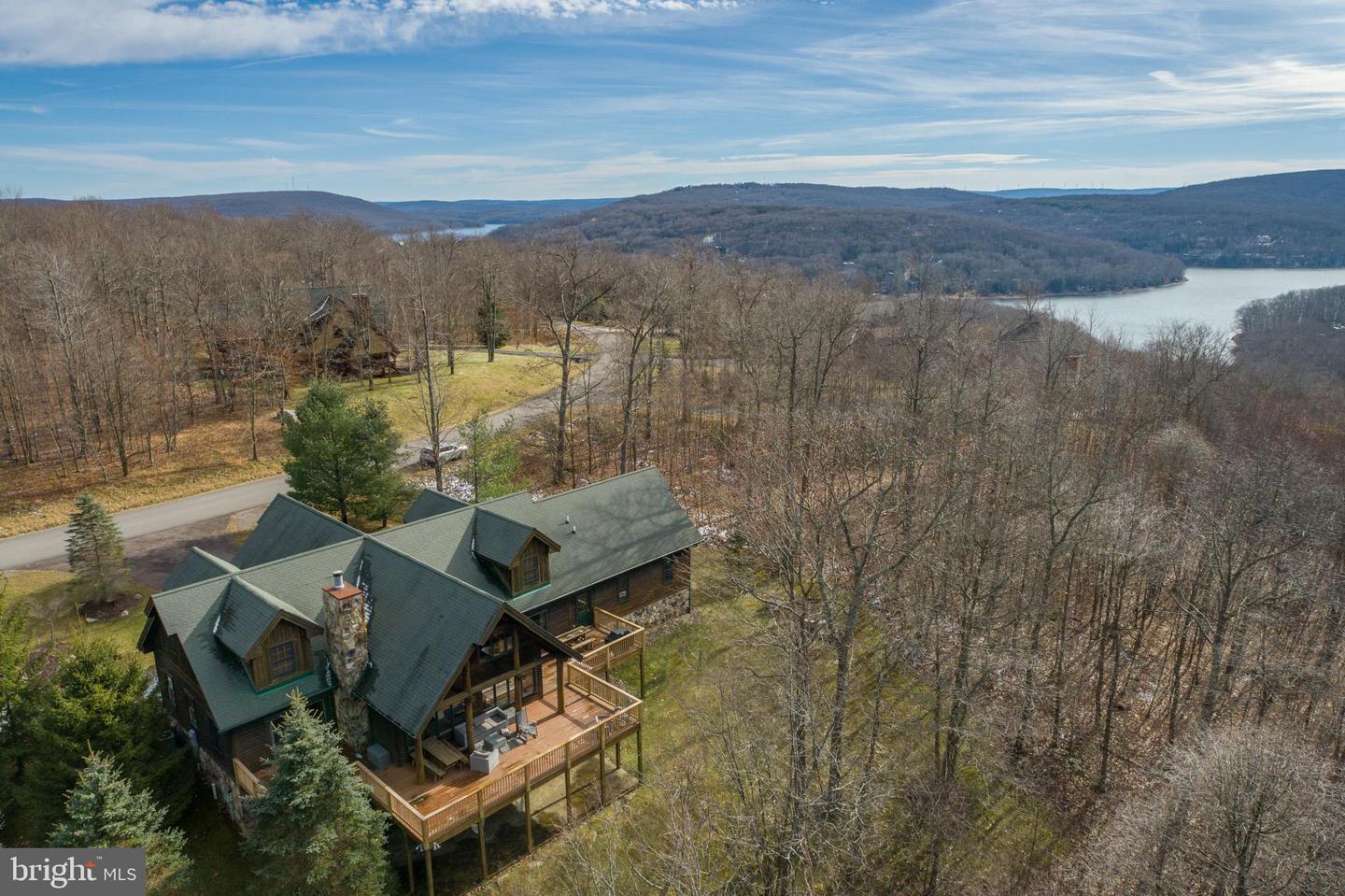 246 Mountaintop Rd Property Photo 2