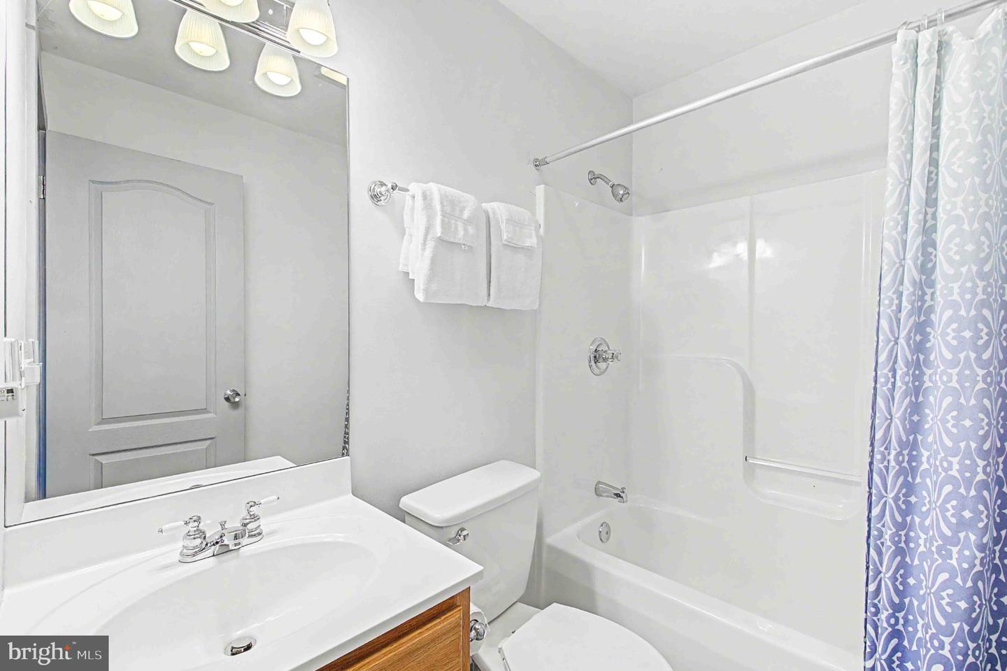296 Lake Pointe Dr Property Photo 31