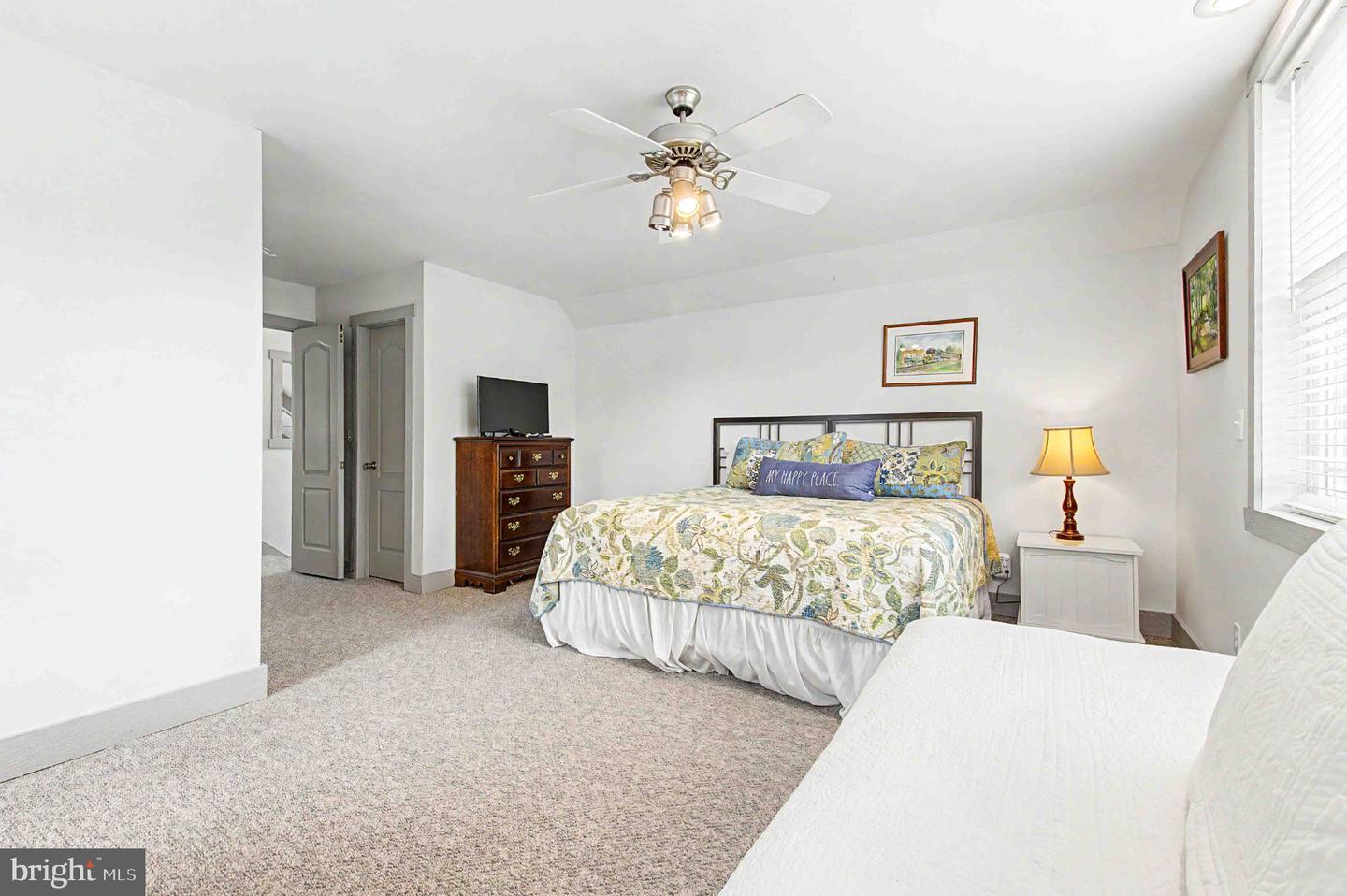 296 Lake Pointe Dr Property Photo 42