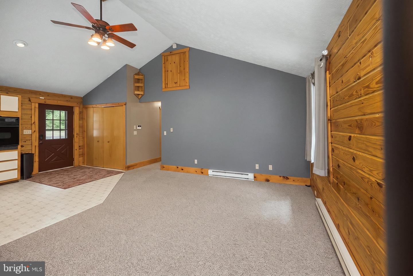 230 Springhouse Way Property Photo 5