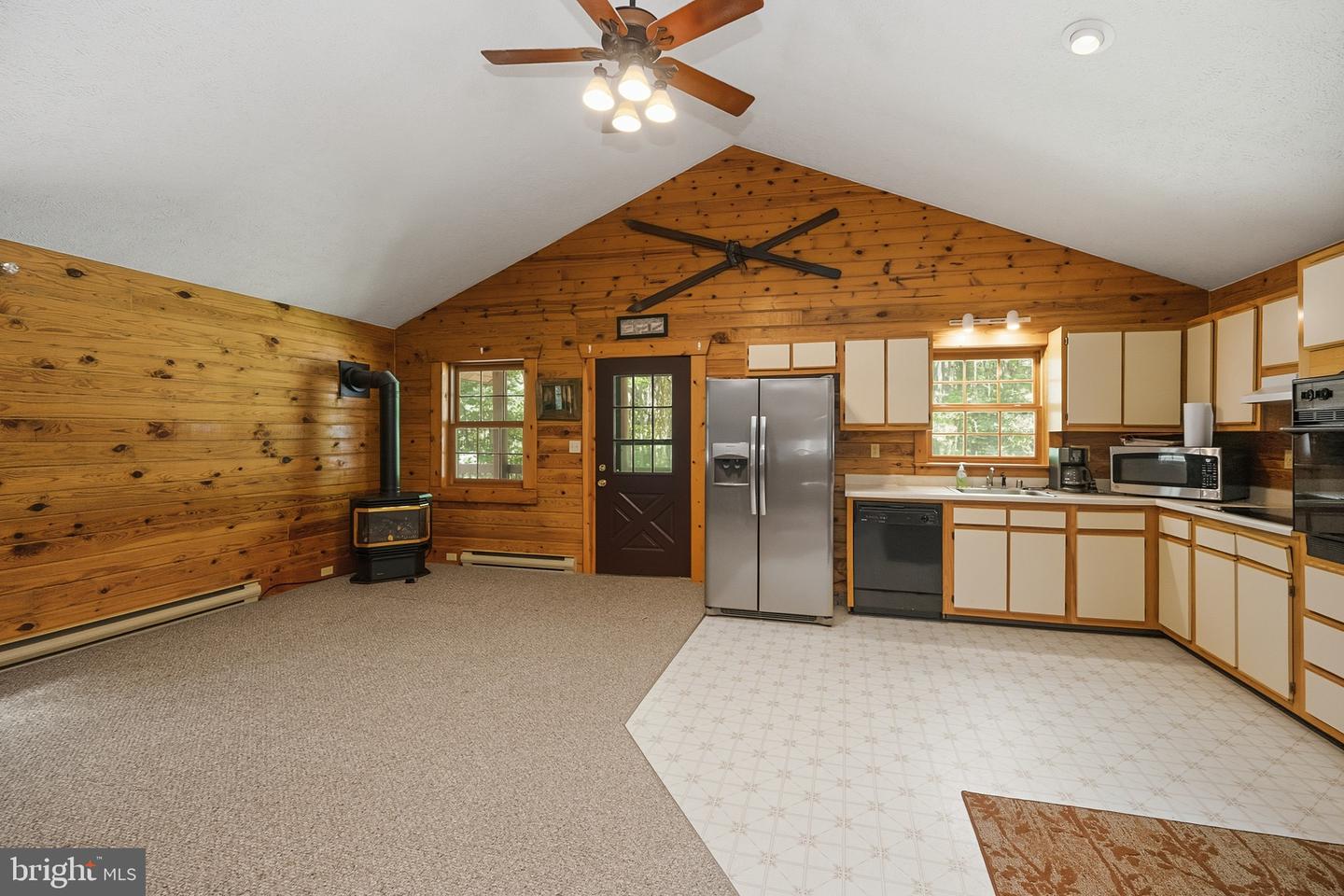 230 Springhouse Way Property Photo 14