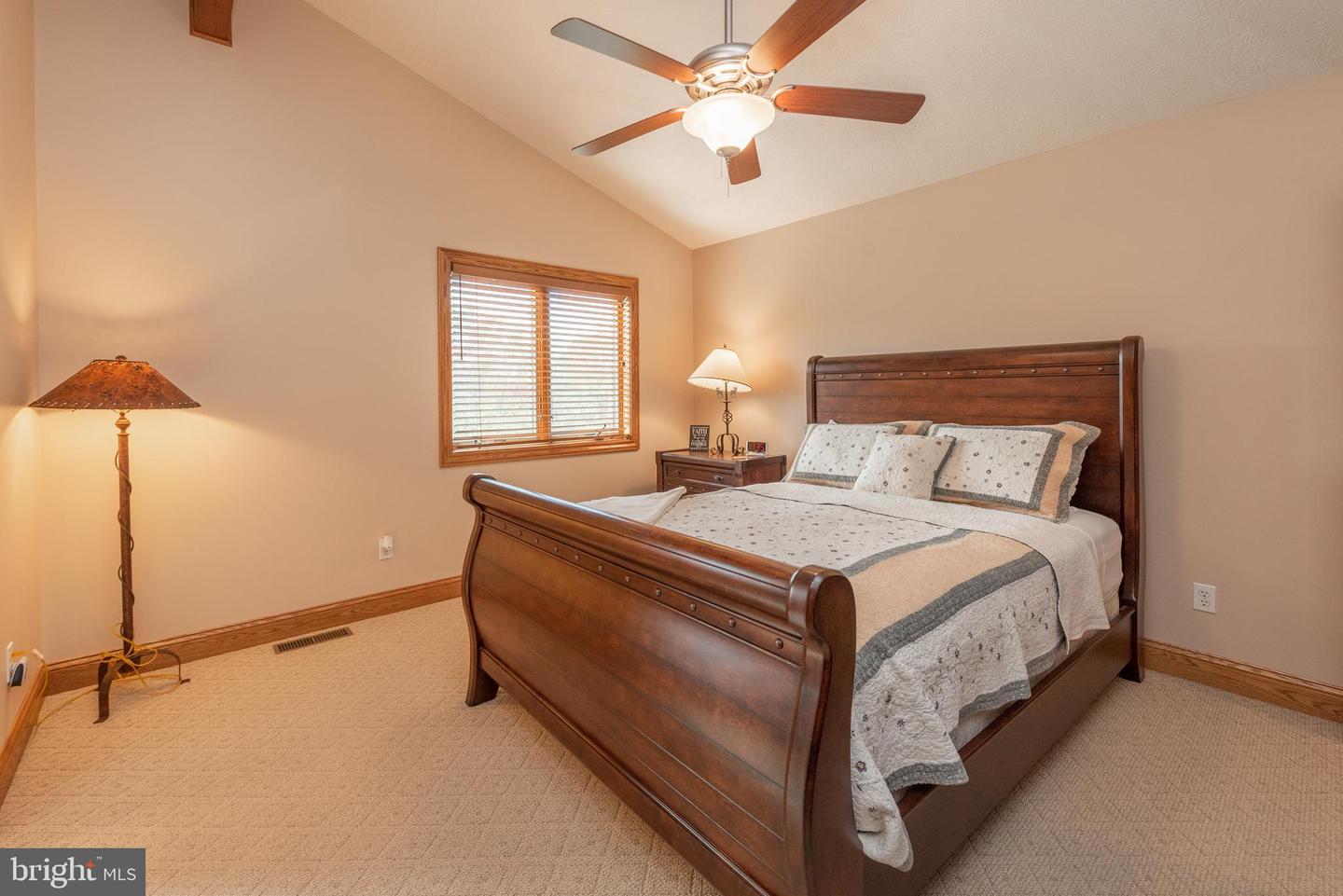 395 Woodlands Hill Ln Property Photo 10