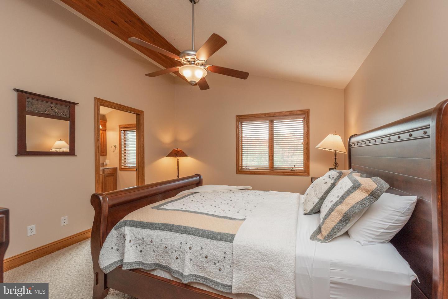 395 Woodlands Hill Ln Property Photo 30