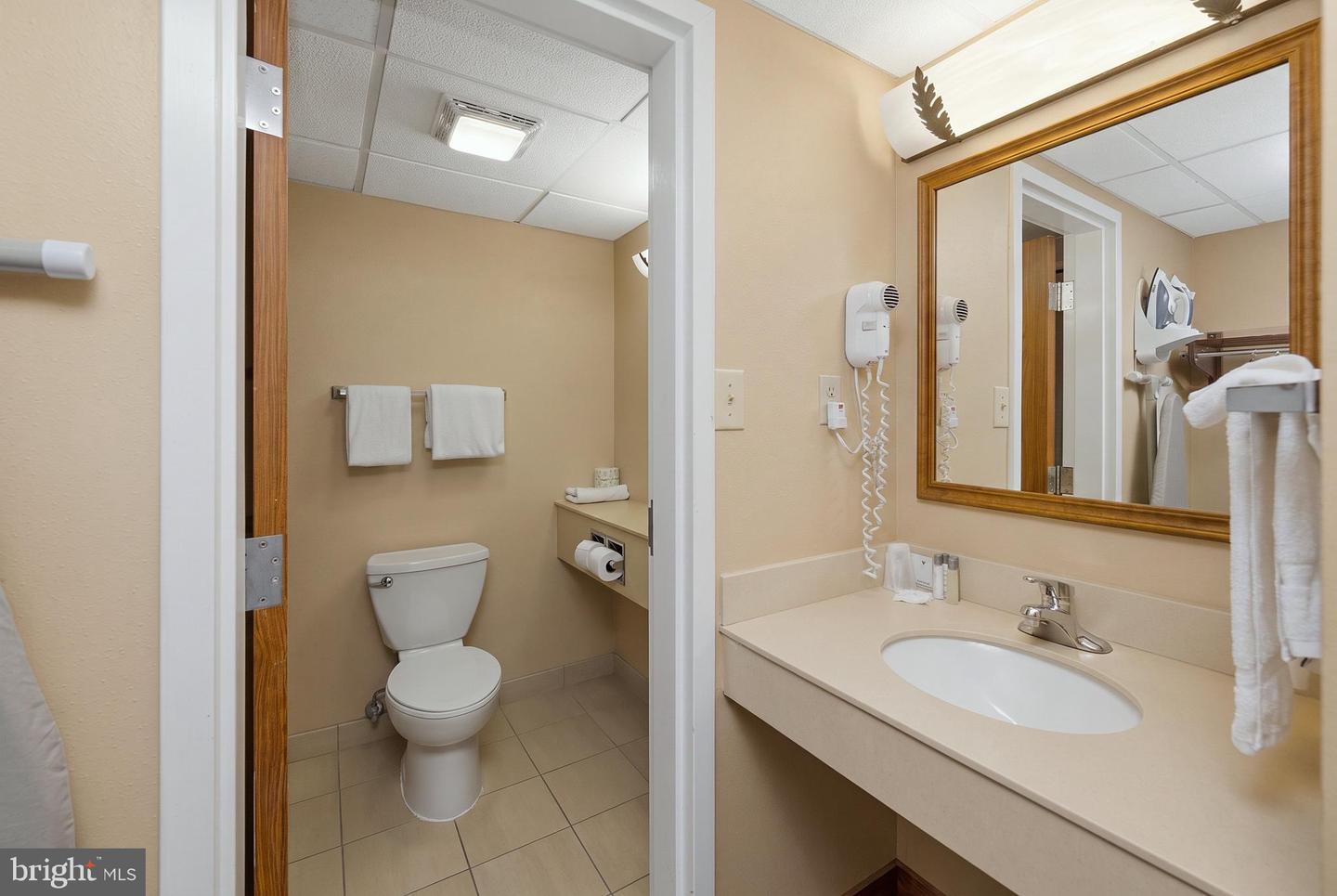 290 Marsh Hill Rd #222a Property Photo 13