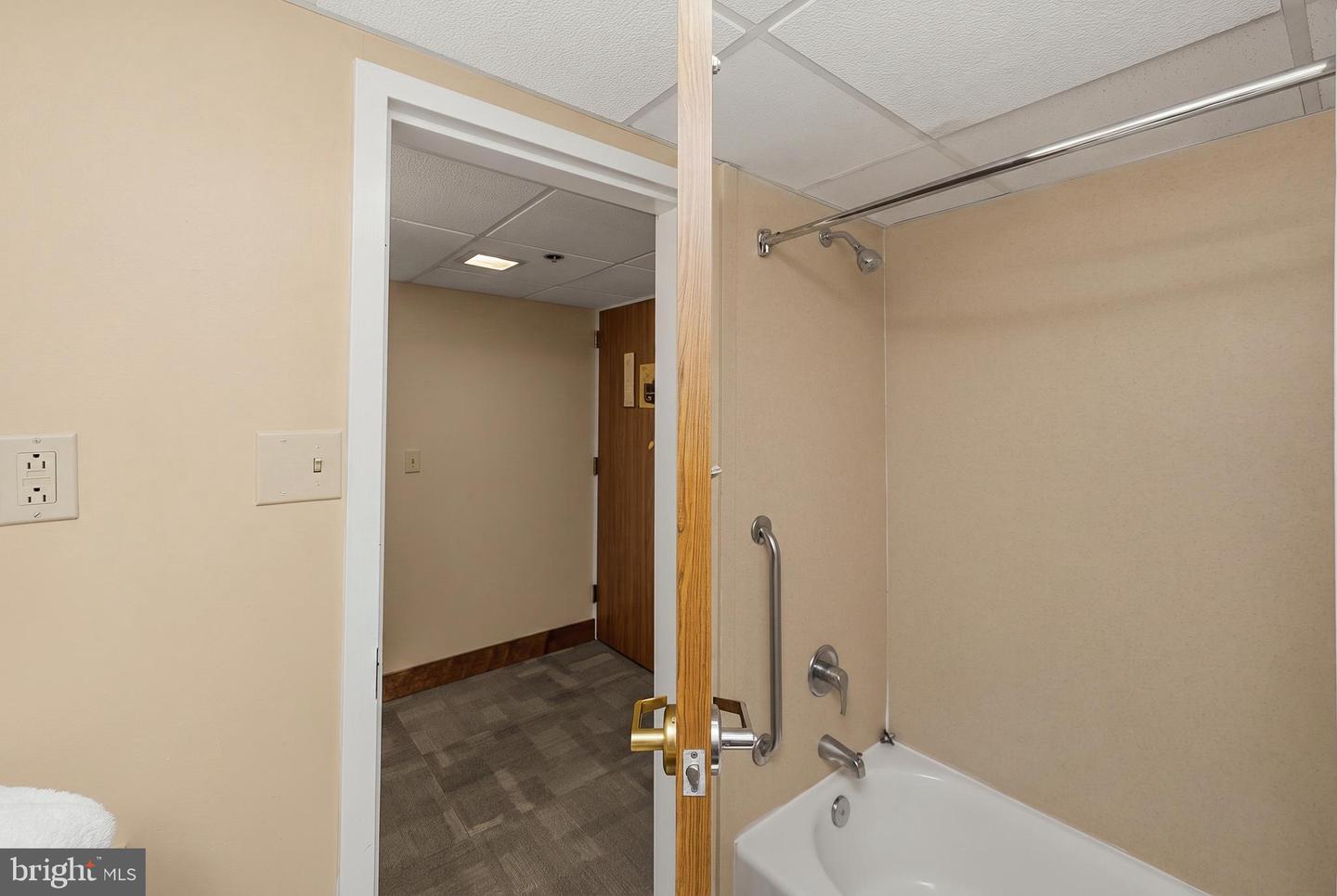 290 Marsh Hill Rd #222a Property Photo 25