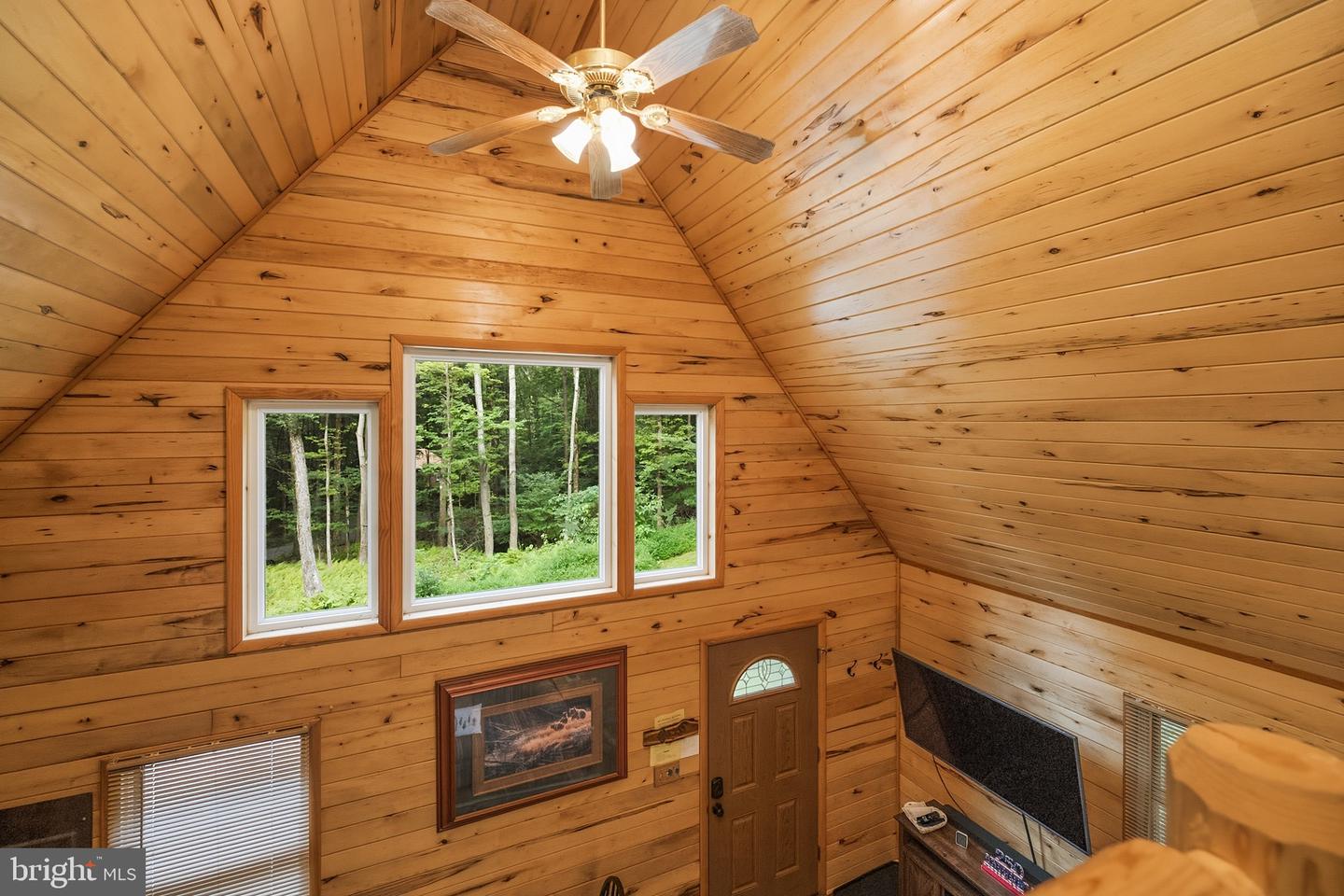 116 Bear Ridge Ct Property Photo 9