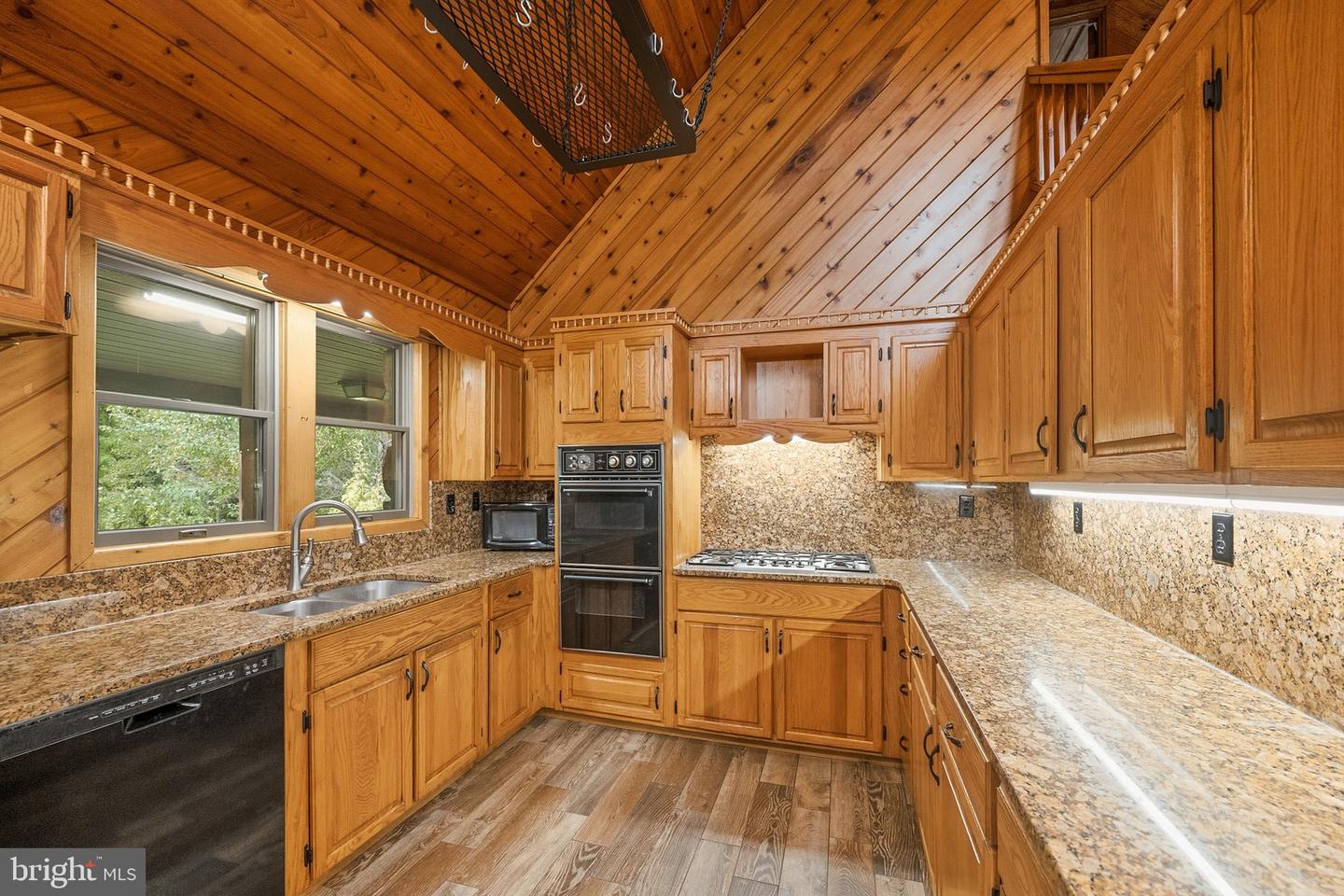 5847 Bittinger Rd Property Photo 10