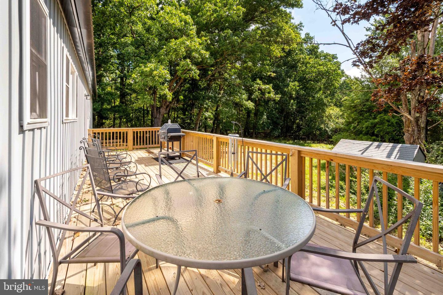 1407 Broadford Rd Property Photo 3
