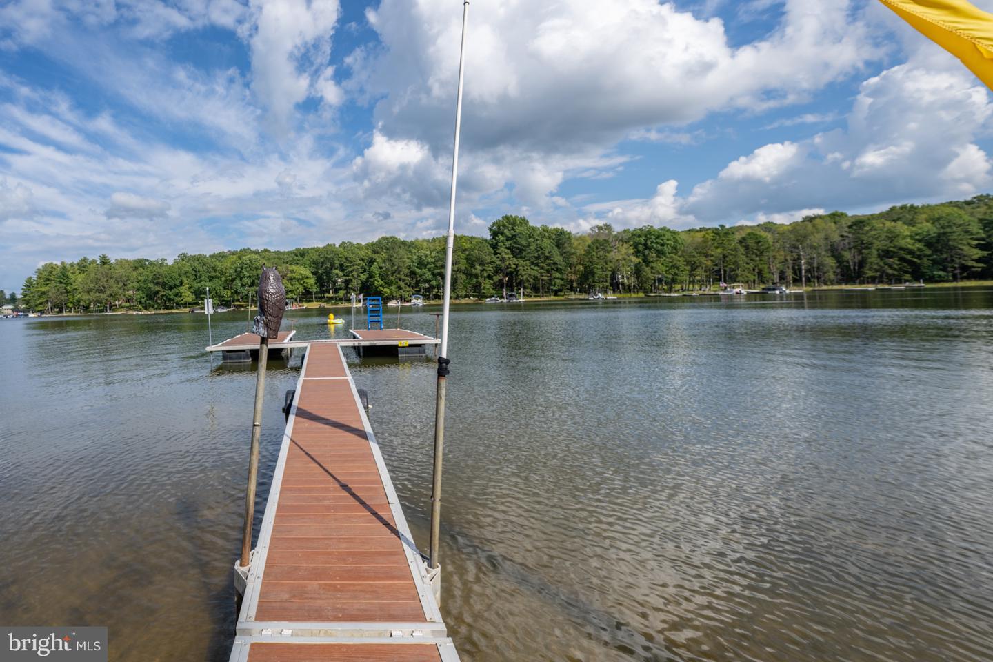 925 Pine Tree Point Rd Property Photo 6