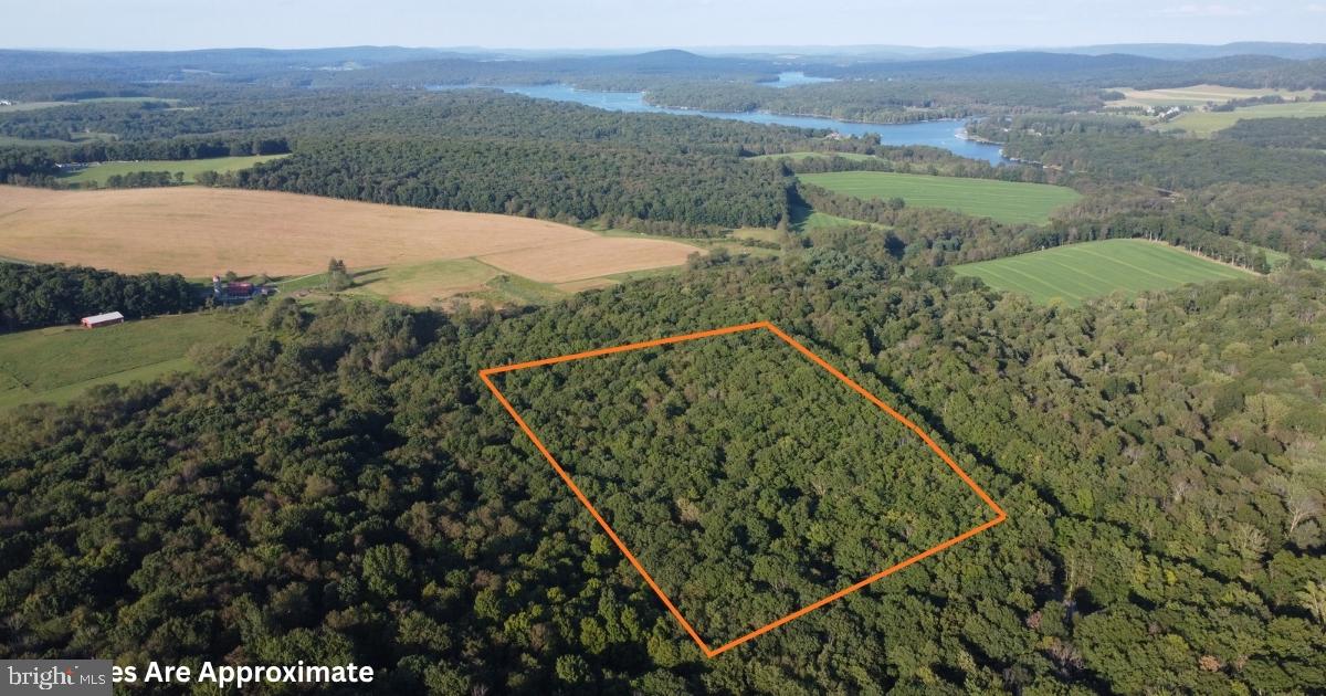LOT 4 HUNTERS RIDGE DR