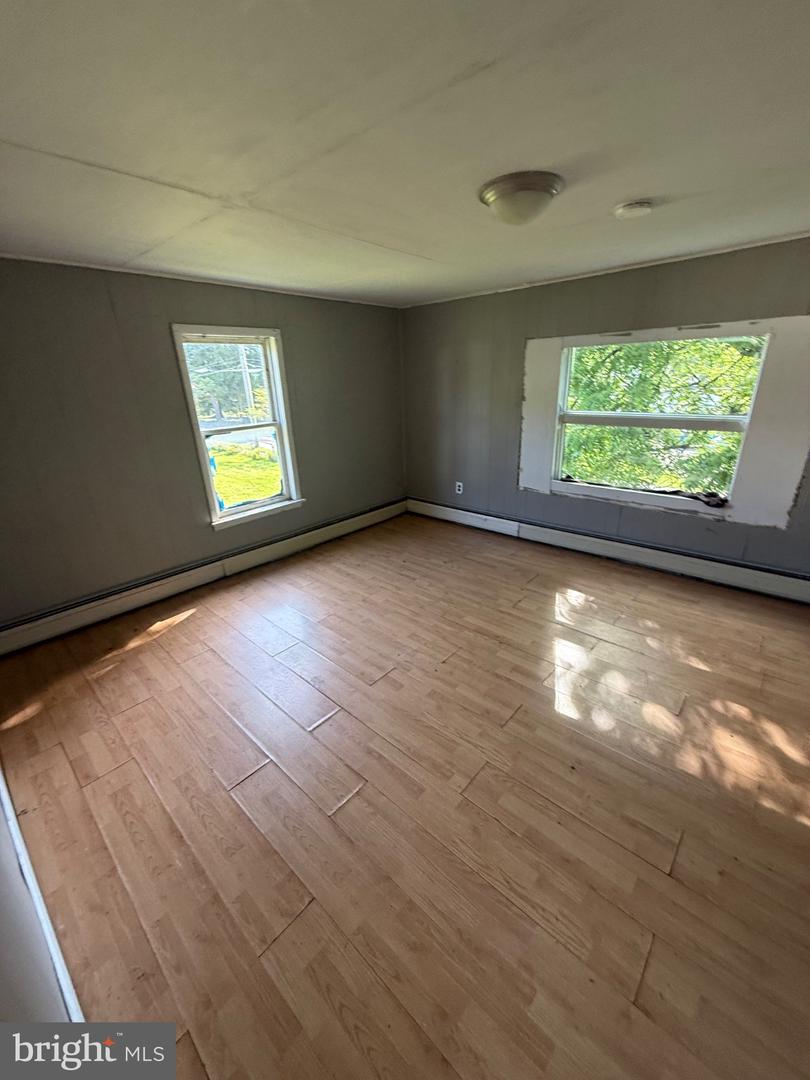 102 Roanoke Ave Property Photo 36