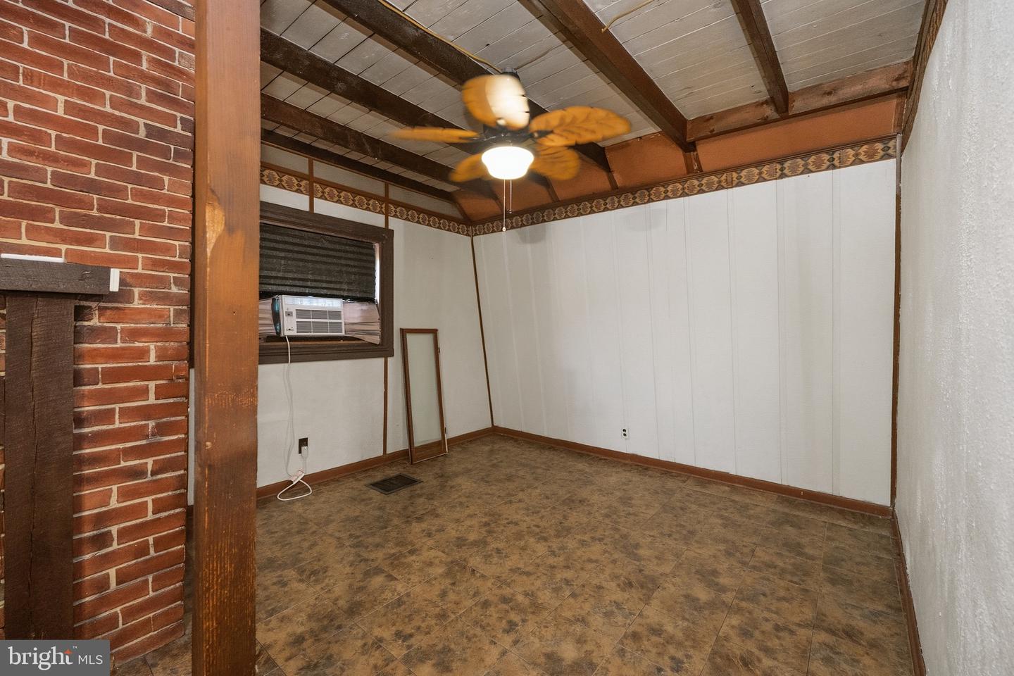 619 Hotel Rd Property Photo 22