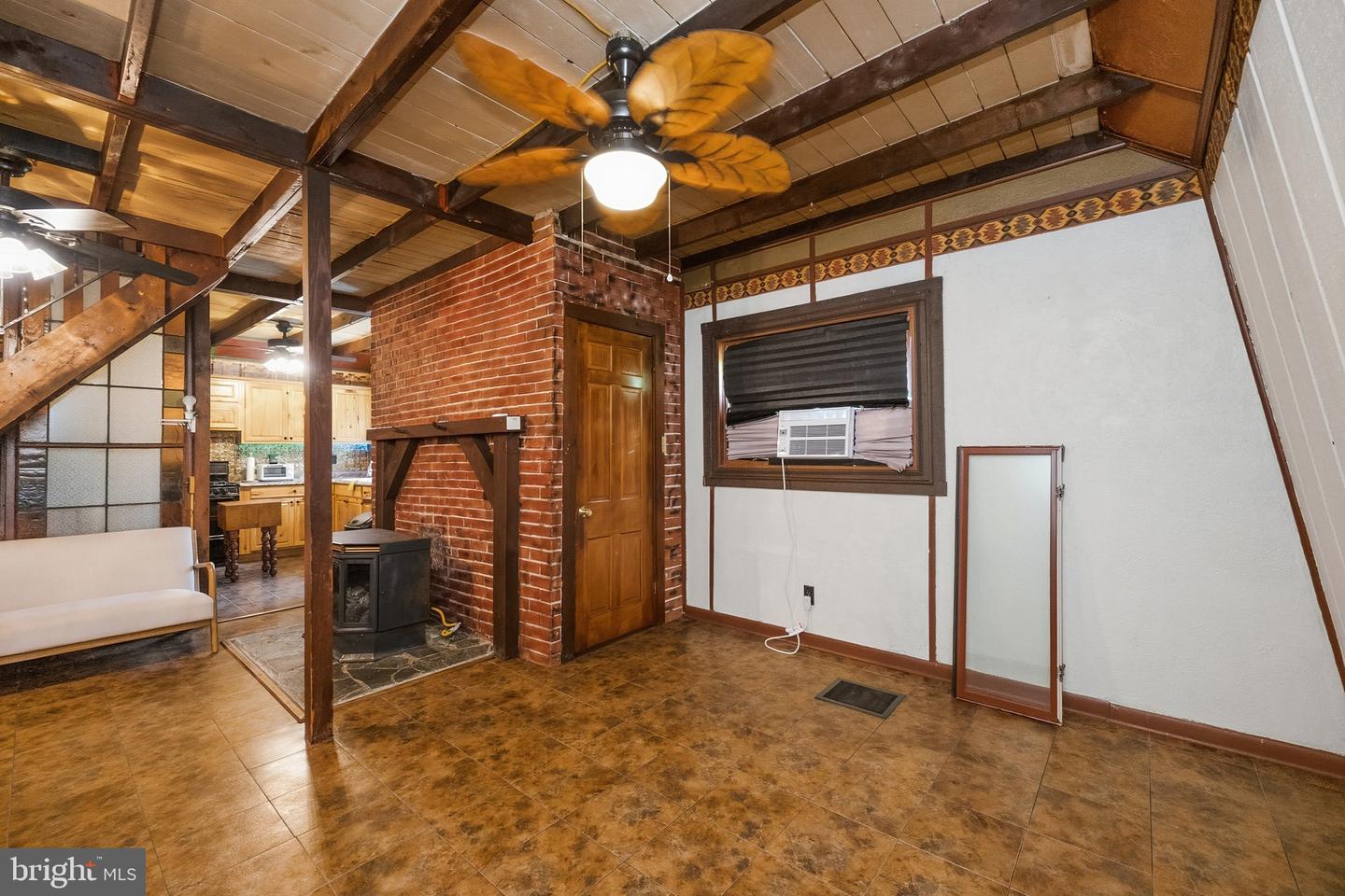 619 Hotel Rd Property Photo 23