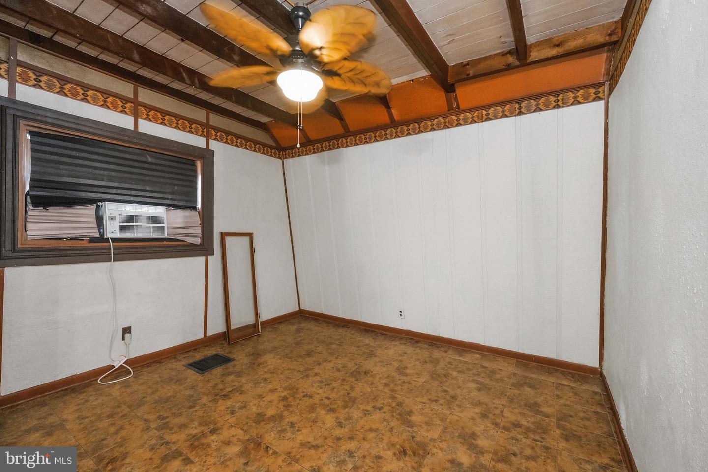 619 Hotel Rd Property Photo 26