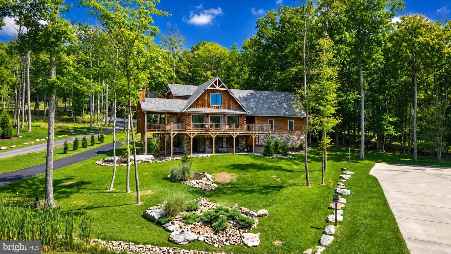 1083 N CAMP RD