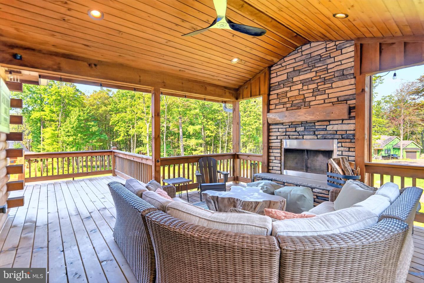 1083 N Camp Rd Property Photo 11