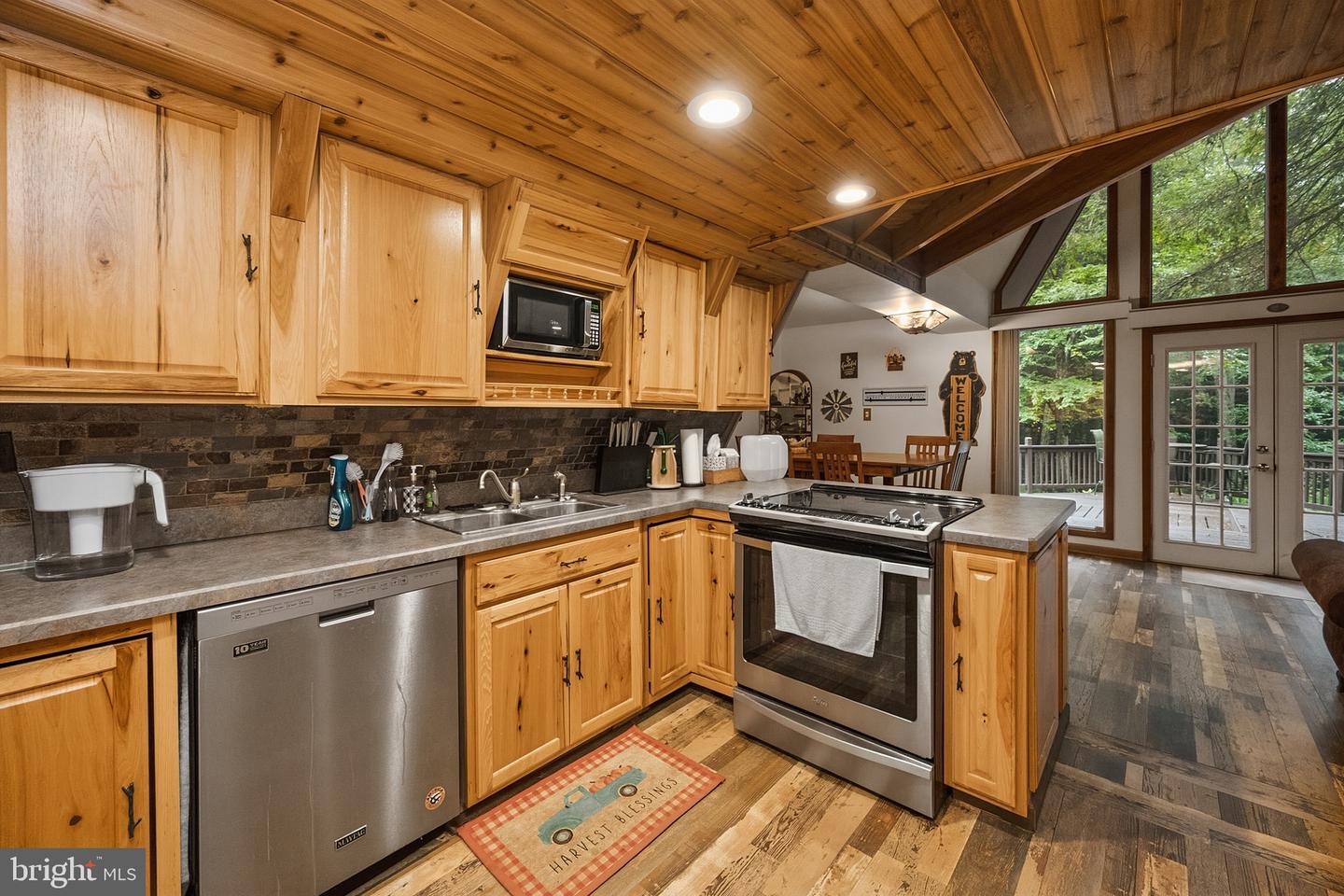 322 Hemlock Rd Property Photo 9