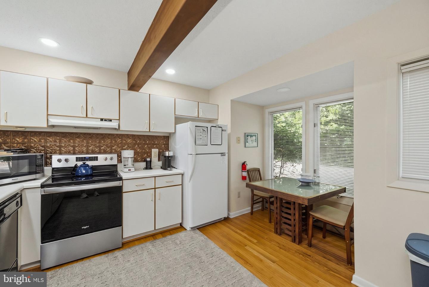 19 Slopeside Ter #10e Property Photo 12