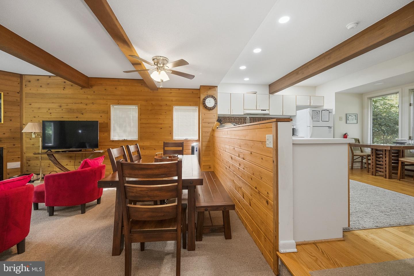 19 Slopeside Ter #10e Property Photo 16