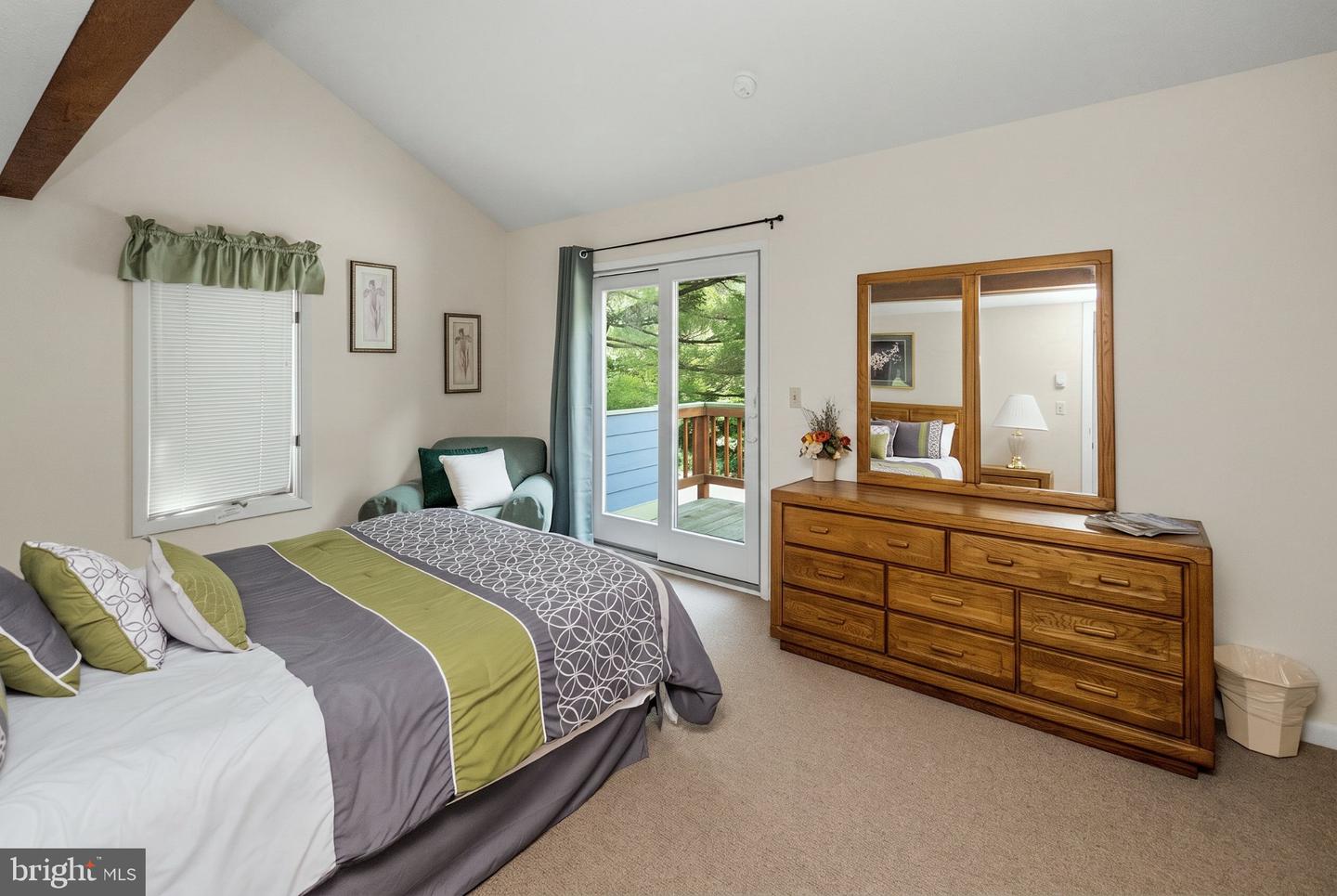 19 Slopeside Ter #10e Property Photo 44