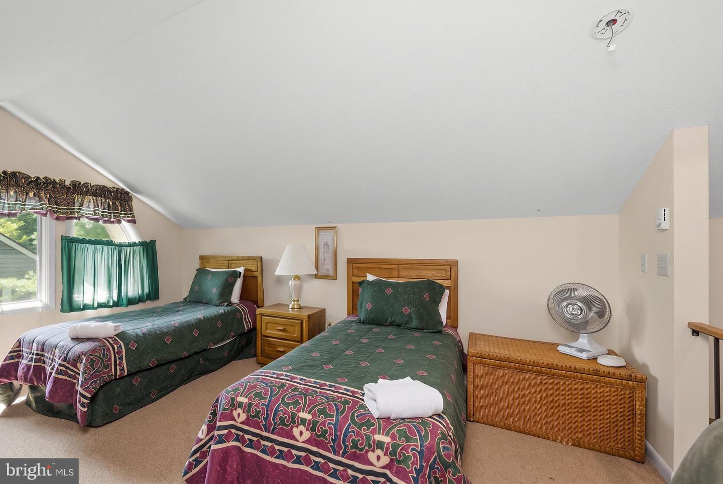 19 Slopeside Ter #10e Property Photo 51