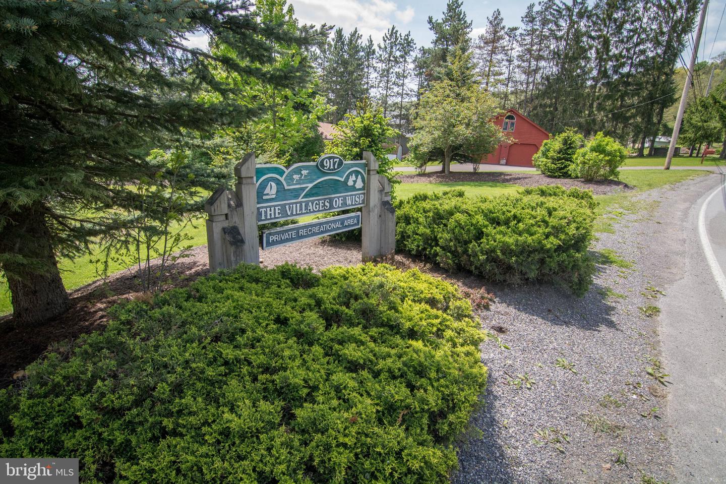 19 Slopeside Ter #10e Property Photo 54
