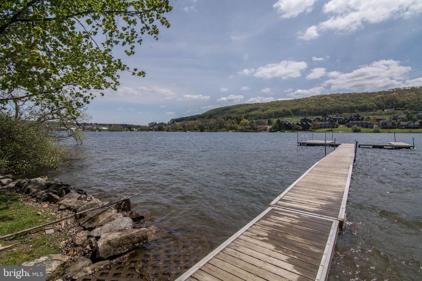 19 Slopeside Ter #10e Property Photo 61