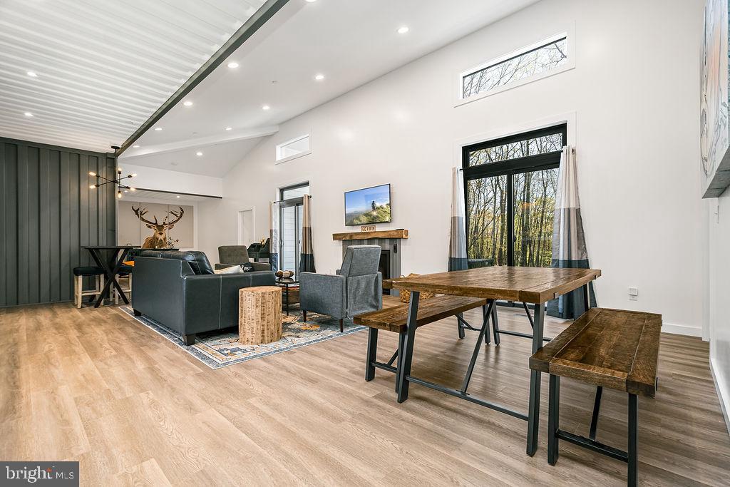100 San Francisco St Property Photo 11
